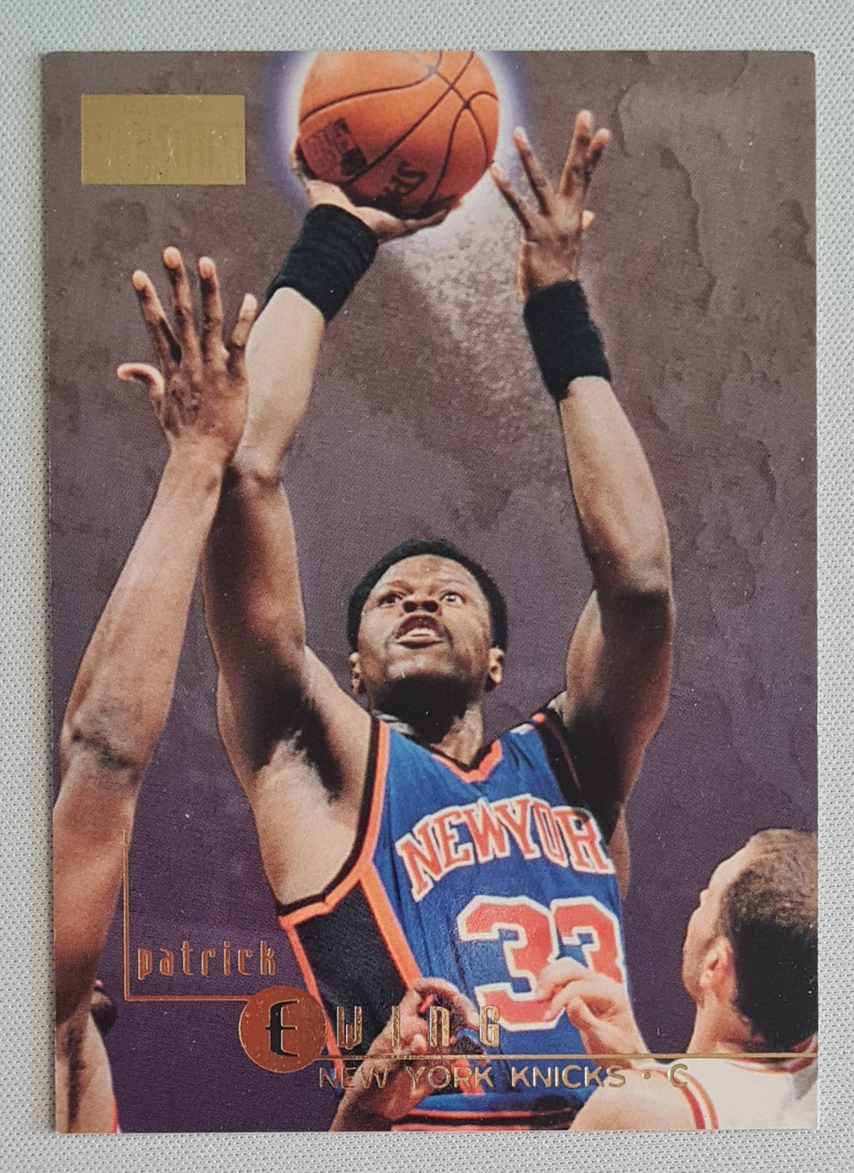 Patrick Ewing - 1996 Fleer SkyBox NBA Basketball NY Knicks #75