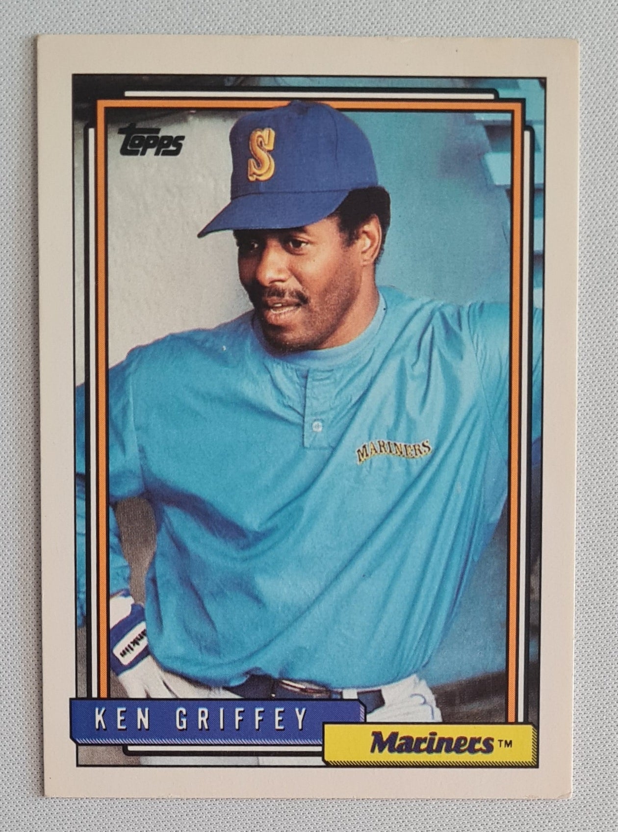 Ken Griffey - 1992 Topps MLB Baseball Mariners #250 (read)