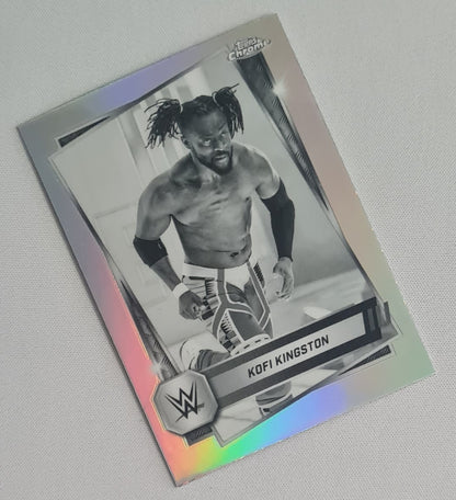 Kofi Kingston - 2025 Topps Chrome WWE Wrestling RAW #166 Refractor