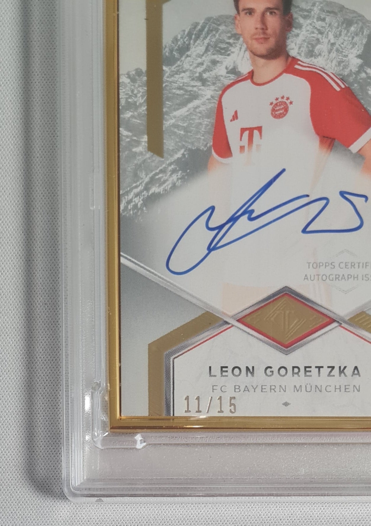 Leon Goretzka - 2023/24 Topps Transcendent Auto Gold /15 PSA 9 #LG Bayern Munich