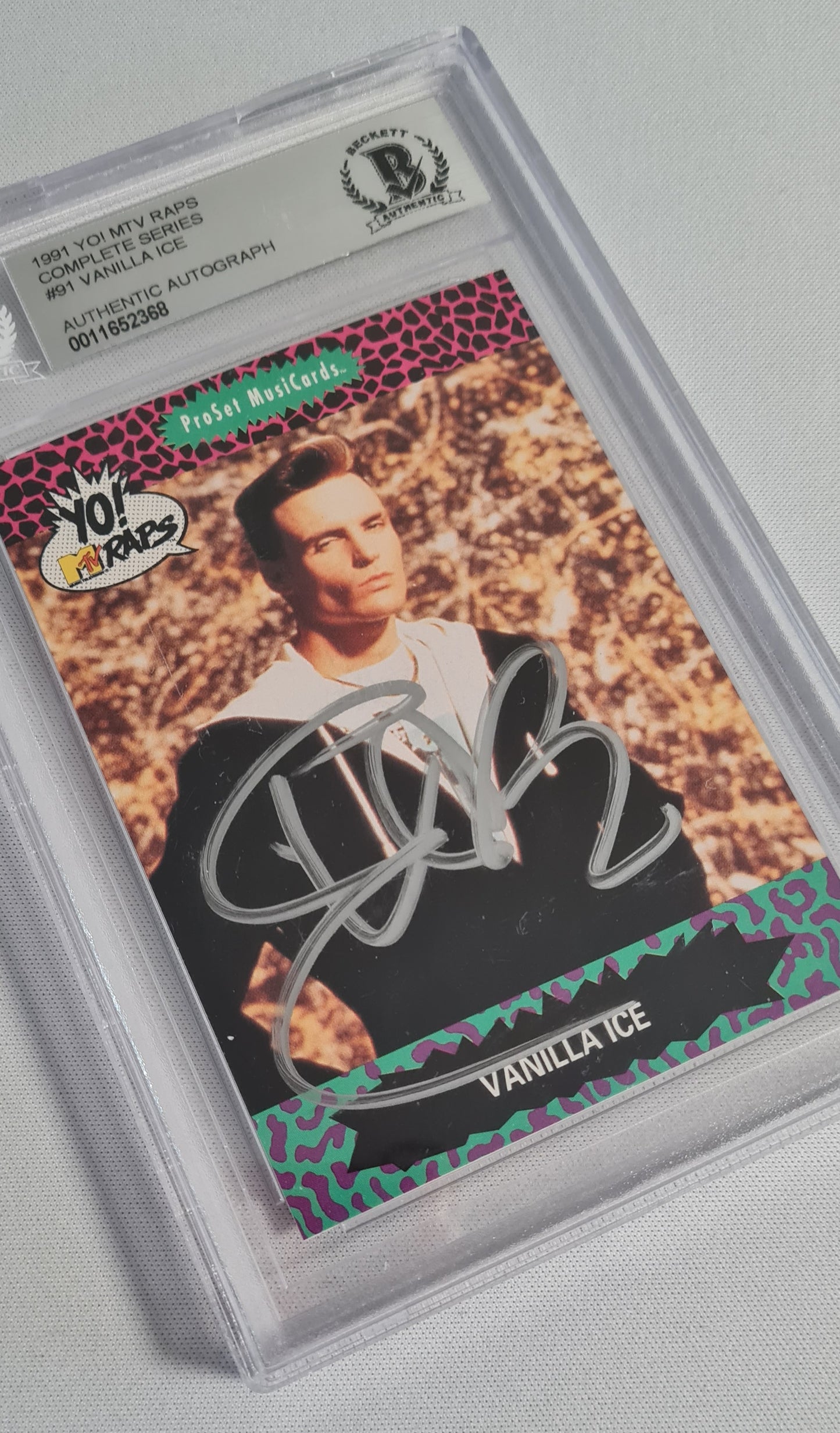 Vanilla Ice - 1991 Yo! MTV Raps Complete Series Auto BGS #91