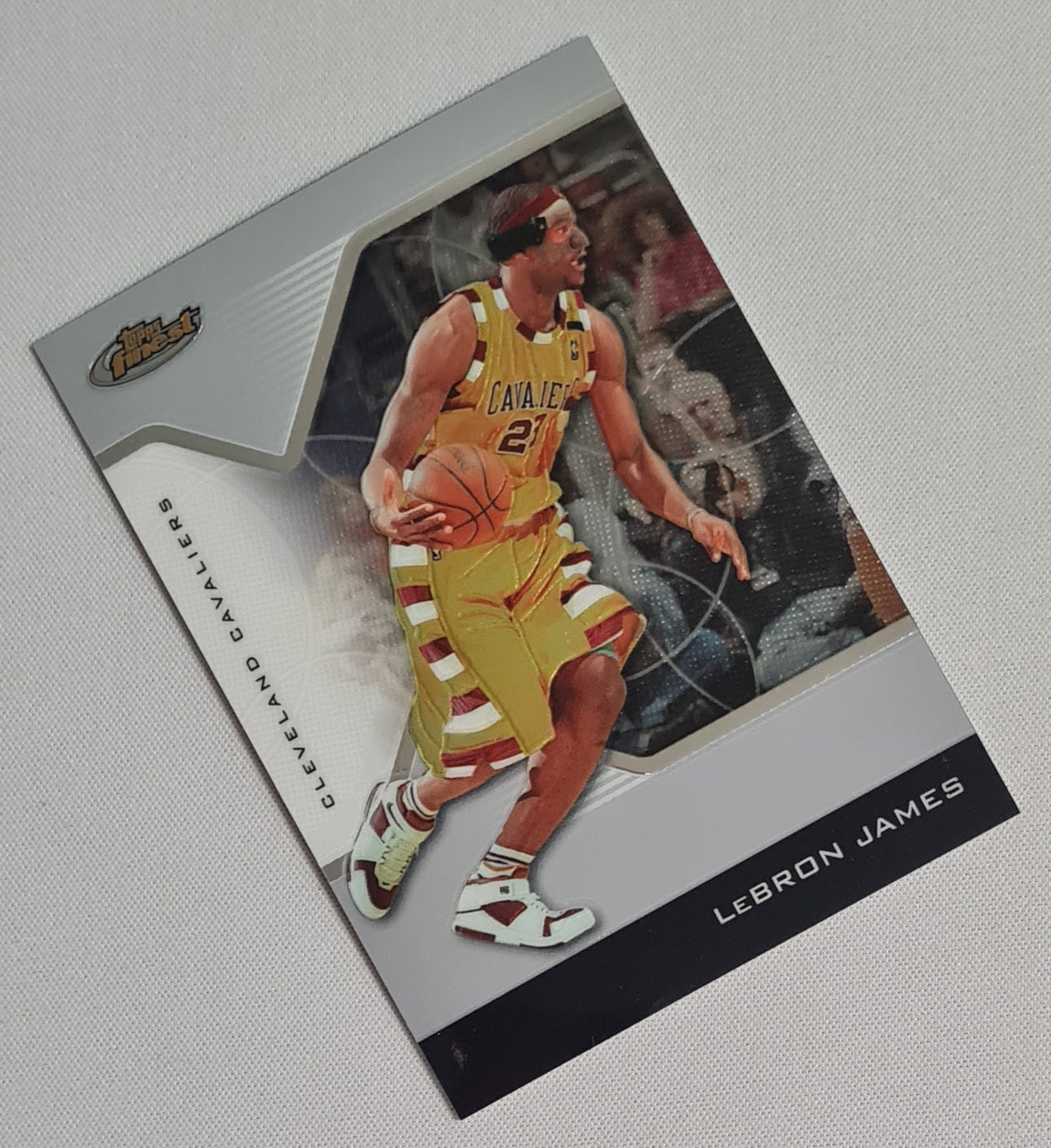 LeBron James - 2004/05 Topps Finest #23 Cleveland Cavaliers