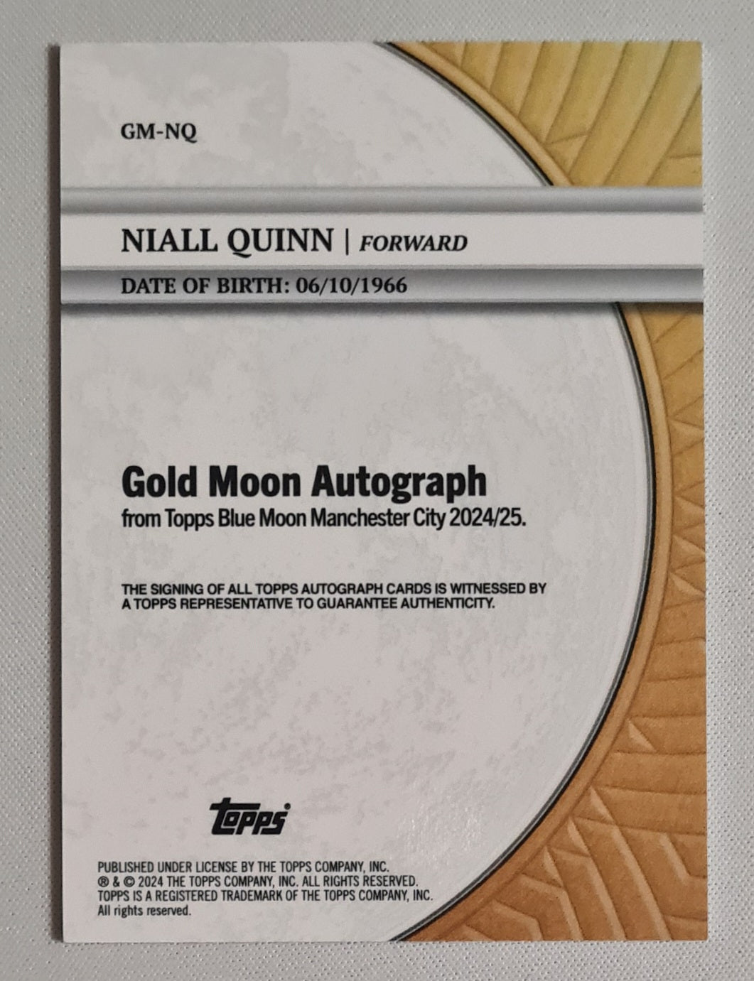 Nial Quinn - 2024/25 Topps Blue Moon Manchester City Gold Moon Autograph #GM-NQ