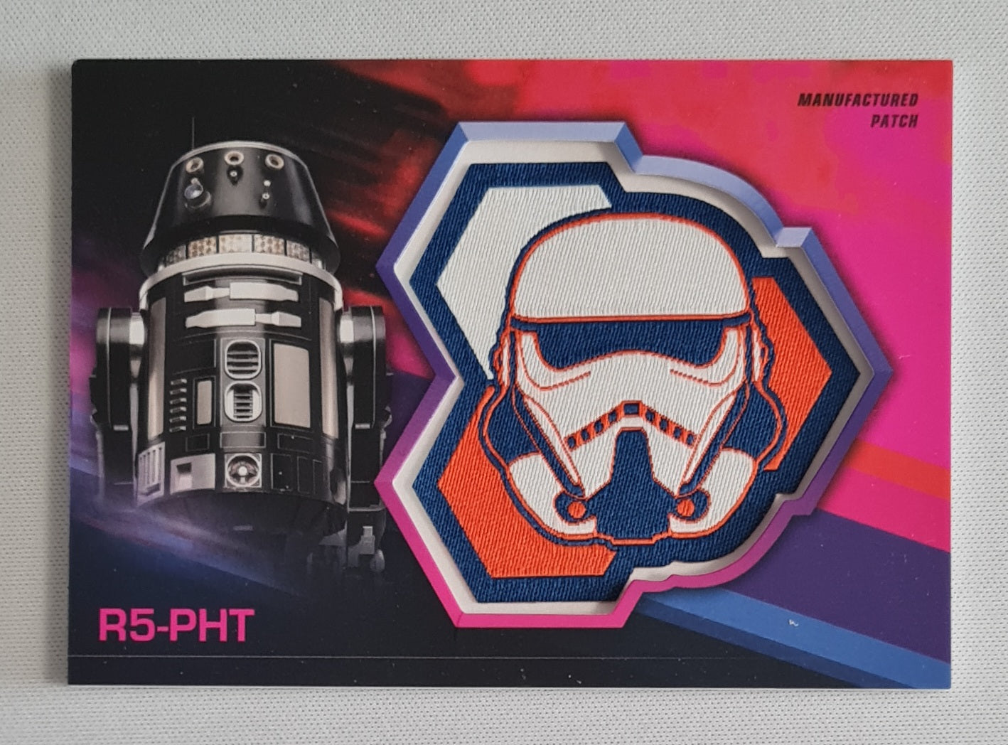 R5-PHT - 2018 Topps Star Wars Solo Manufactured Patch Card Pink #MP-RS /99