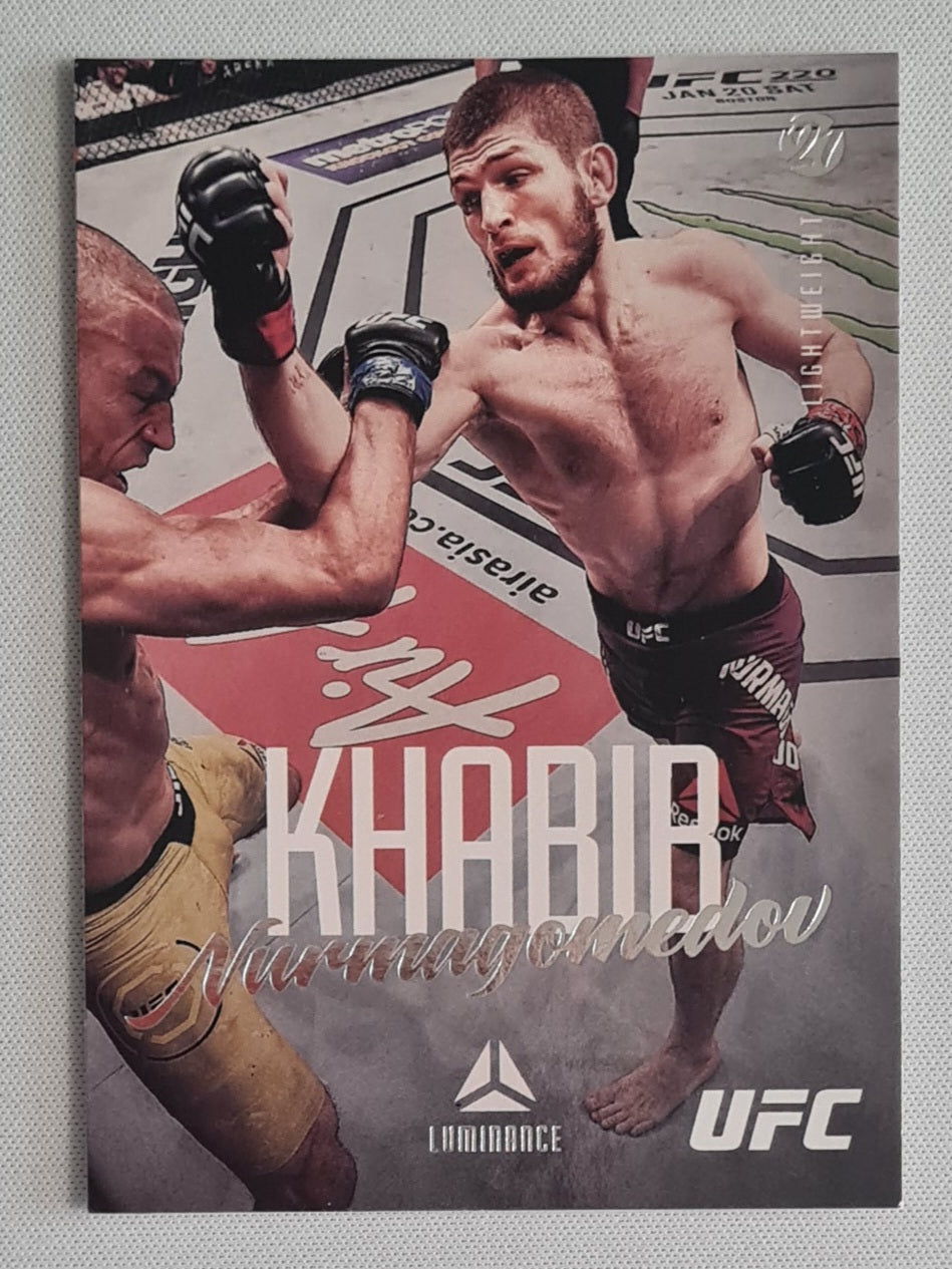 Khabib Nurmagomedov - 2021 Panini Chronicles Luminance UFC #54