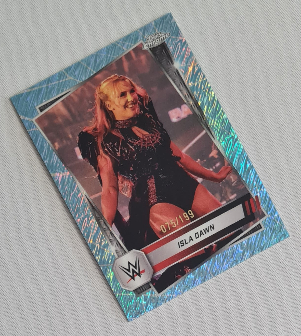 Isla Dawn - 2025 Topps Chrome WWE Blue /199 #64
