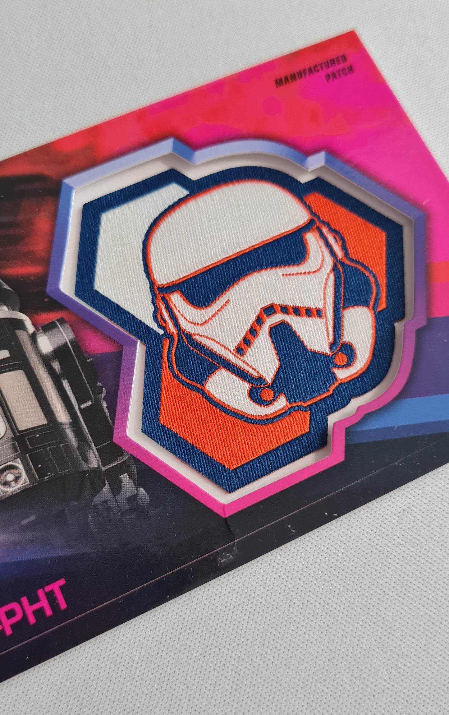R5-PHT - 2018 Topps Star Wars Solo Manufactured Patch Card Pink #MP-RS /99