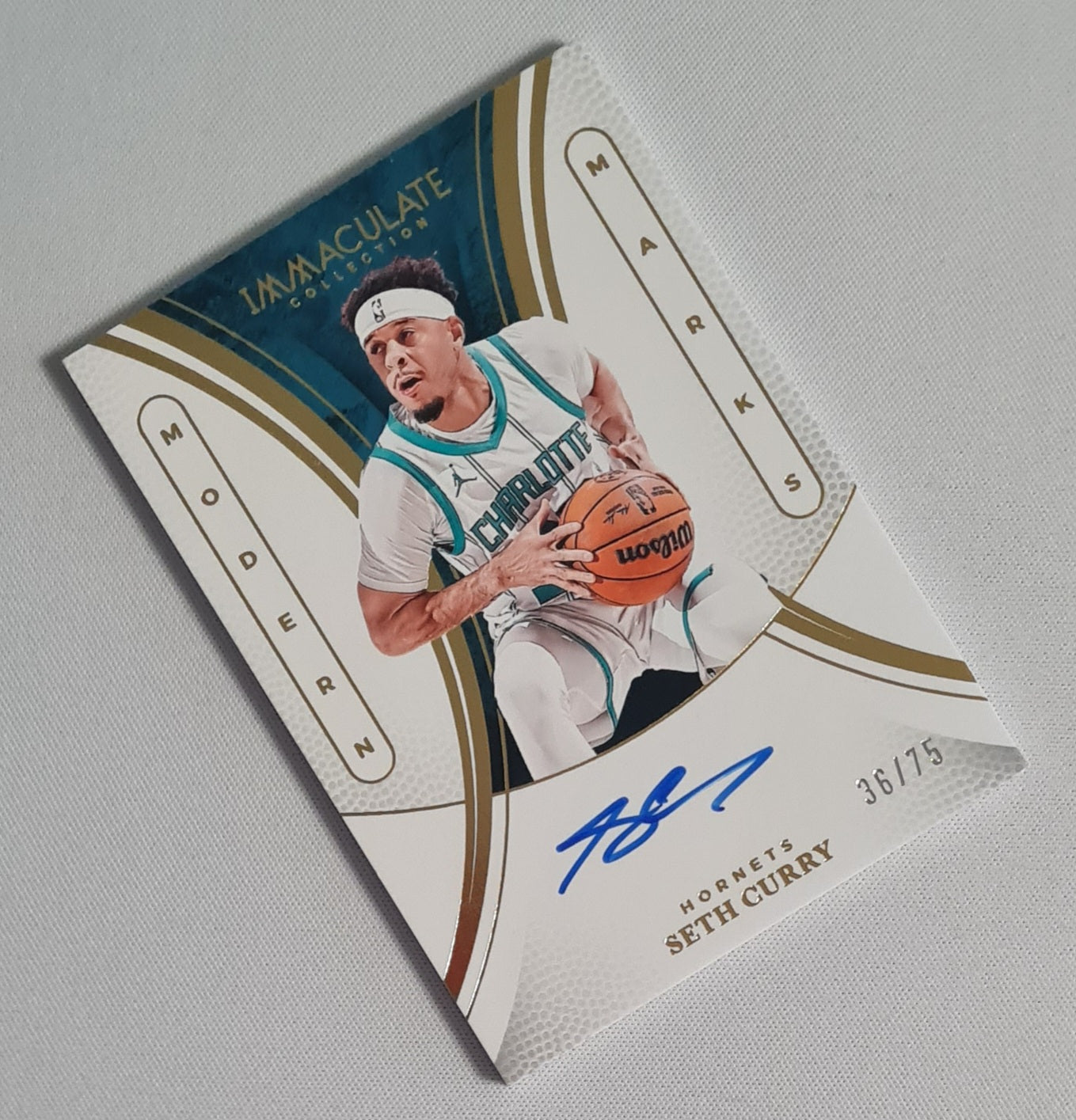 Seth Curry - 2024/25 Panini Immaculate Modern Marks Auto /75 #MM-SCU Charlotte Hornets