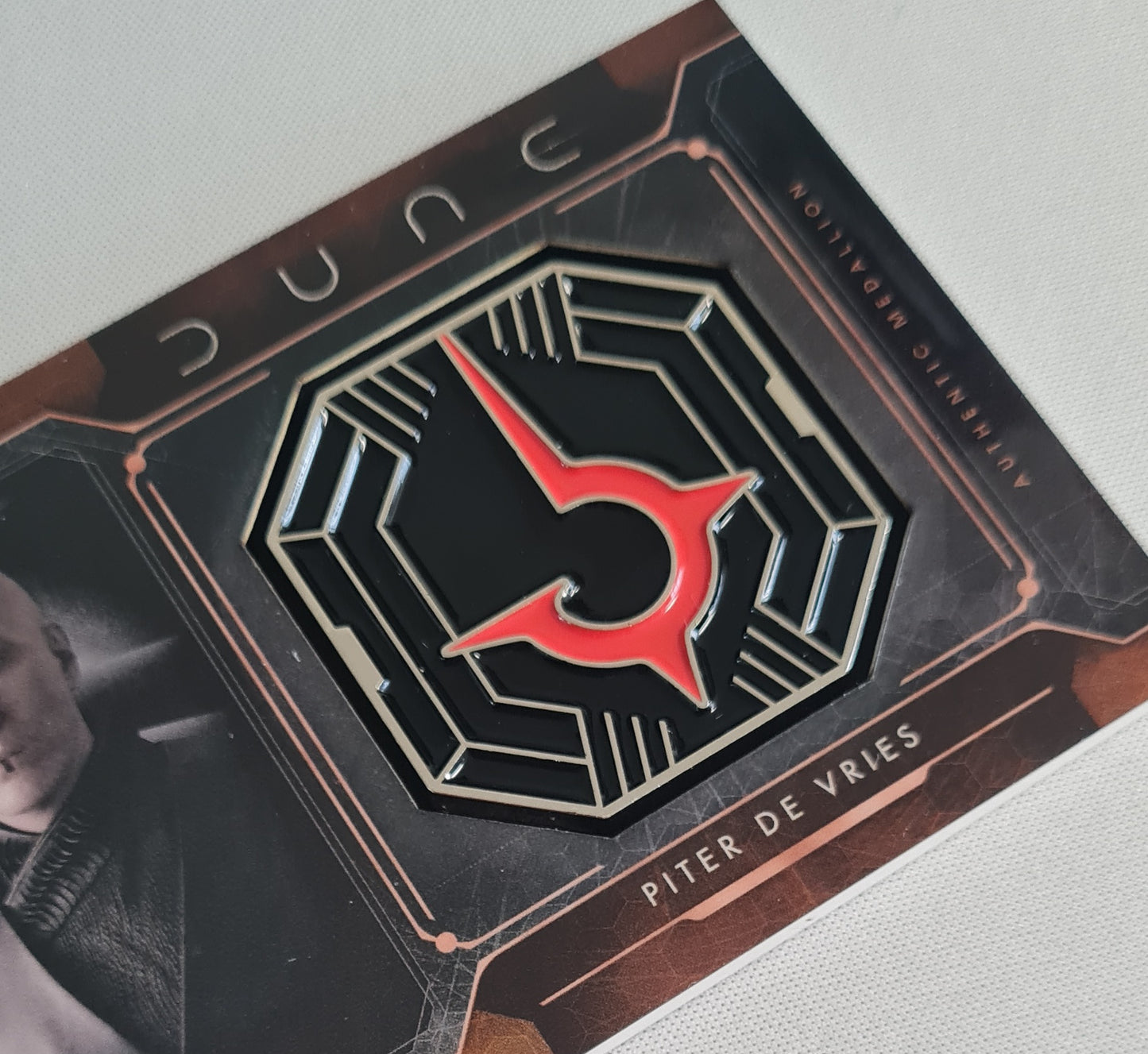Piter De Vries - 2025 Topps Chrome Dune Character Medallion Relic #MCM-PD